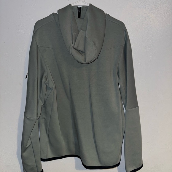 Nike Tech zip up hoodie - Picture 3 of 5